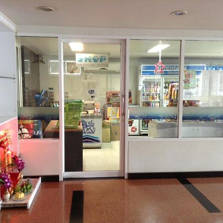 Sirapa Resident Aparthotel Chachoengsao Bagian luar foto