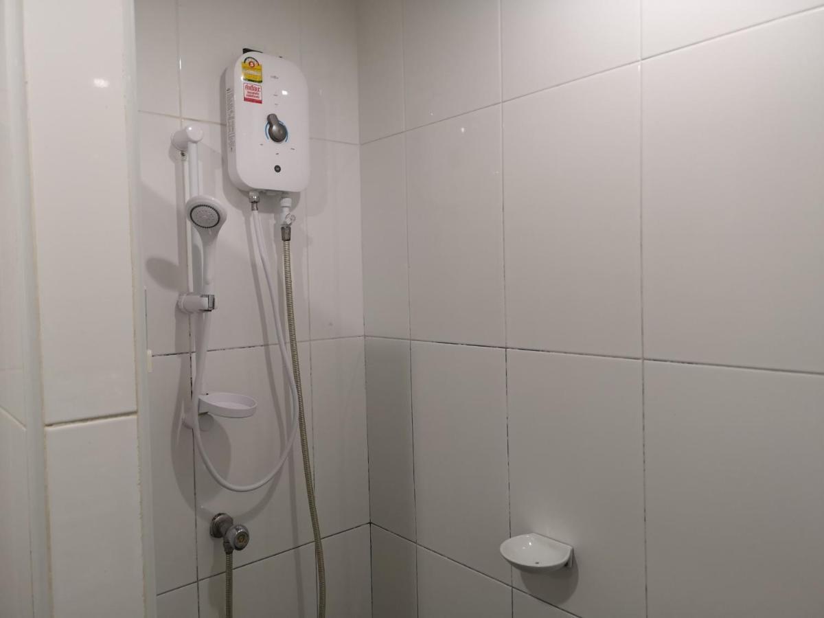 Sirapa Resident Aparthotel Chachoengsao Bagian luar foto