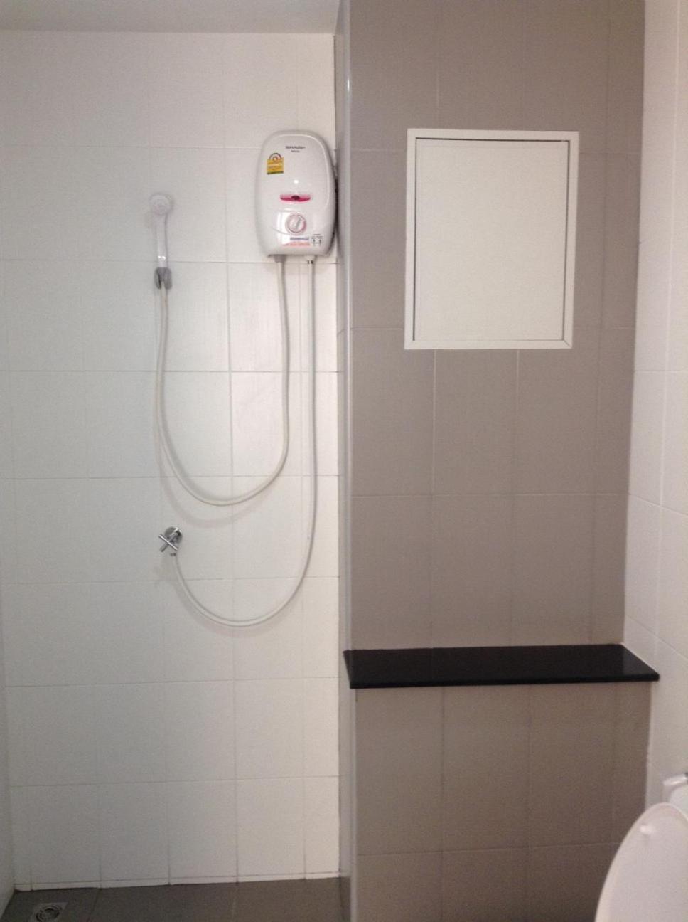 Sirapa Resident Aparthotel Chachoengsao Bagian luar foto